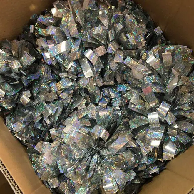 Wholesale custom gold big size plastic holographic metallic cheerleading pom poms - Image 4