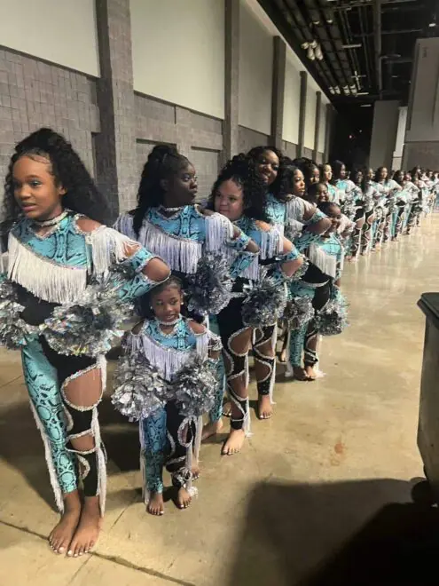 Normzl custom design women fringe majorette uniform - Image 2